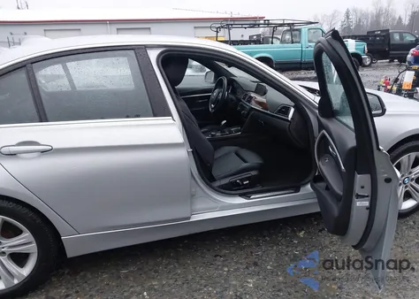 2018 BMW 330I z USA, uszkodzony, nr VIN WBA8B9C54JAE22101